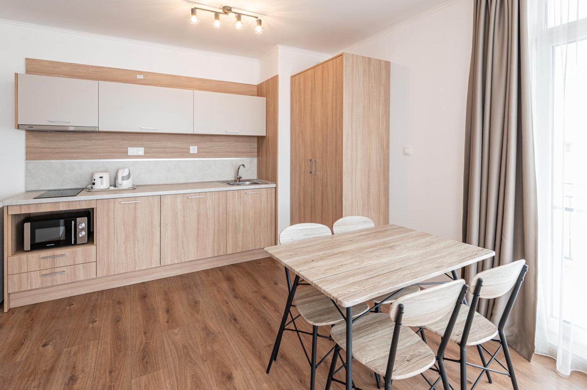 Hotel Samara Baltsjik Buitenkant foto