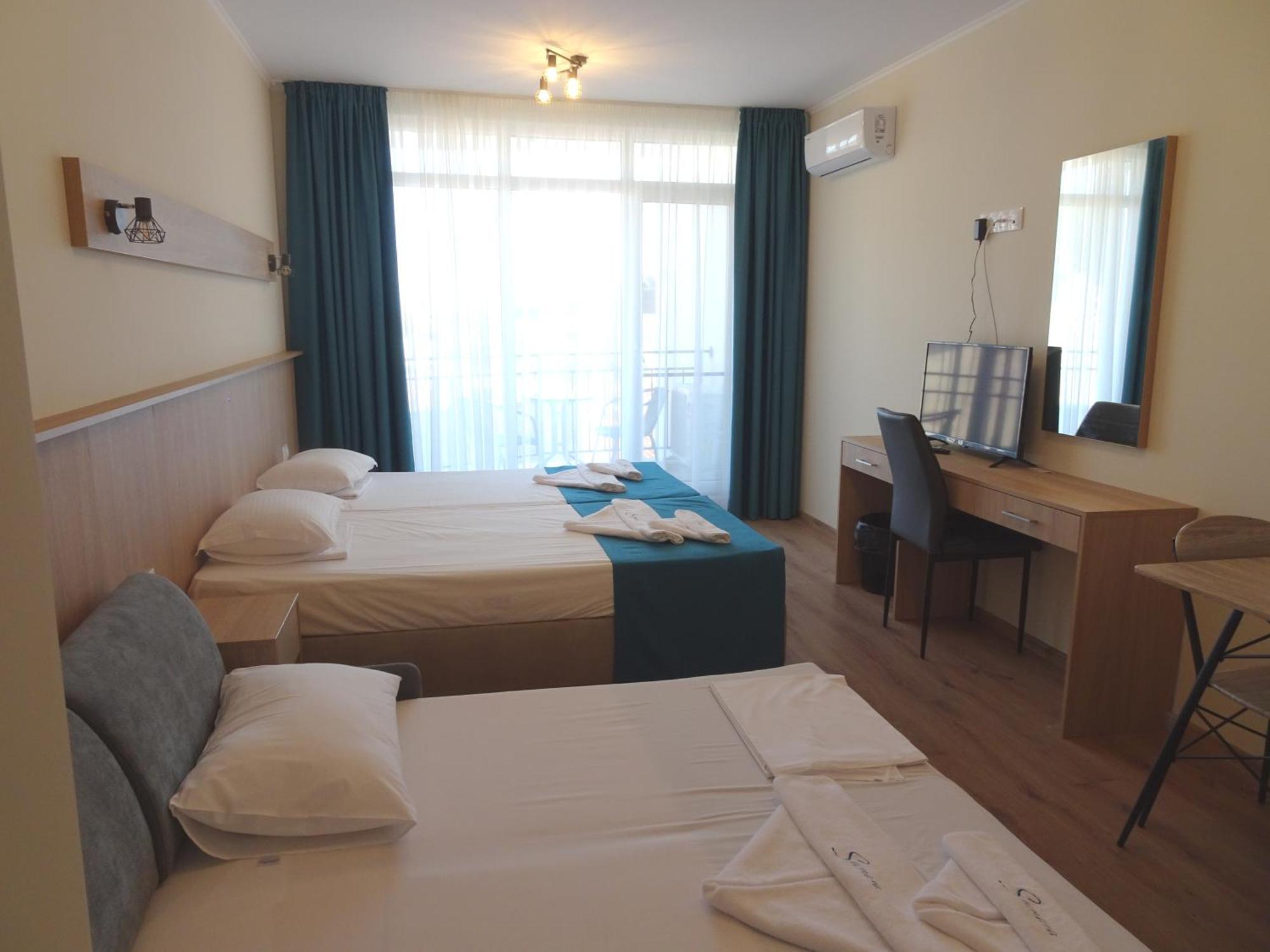 Hotel Samara Baltsjik Buitenkant foto
