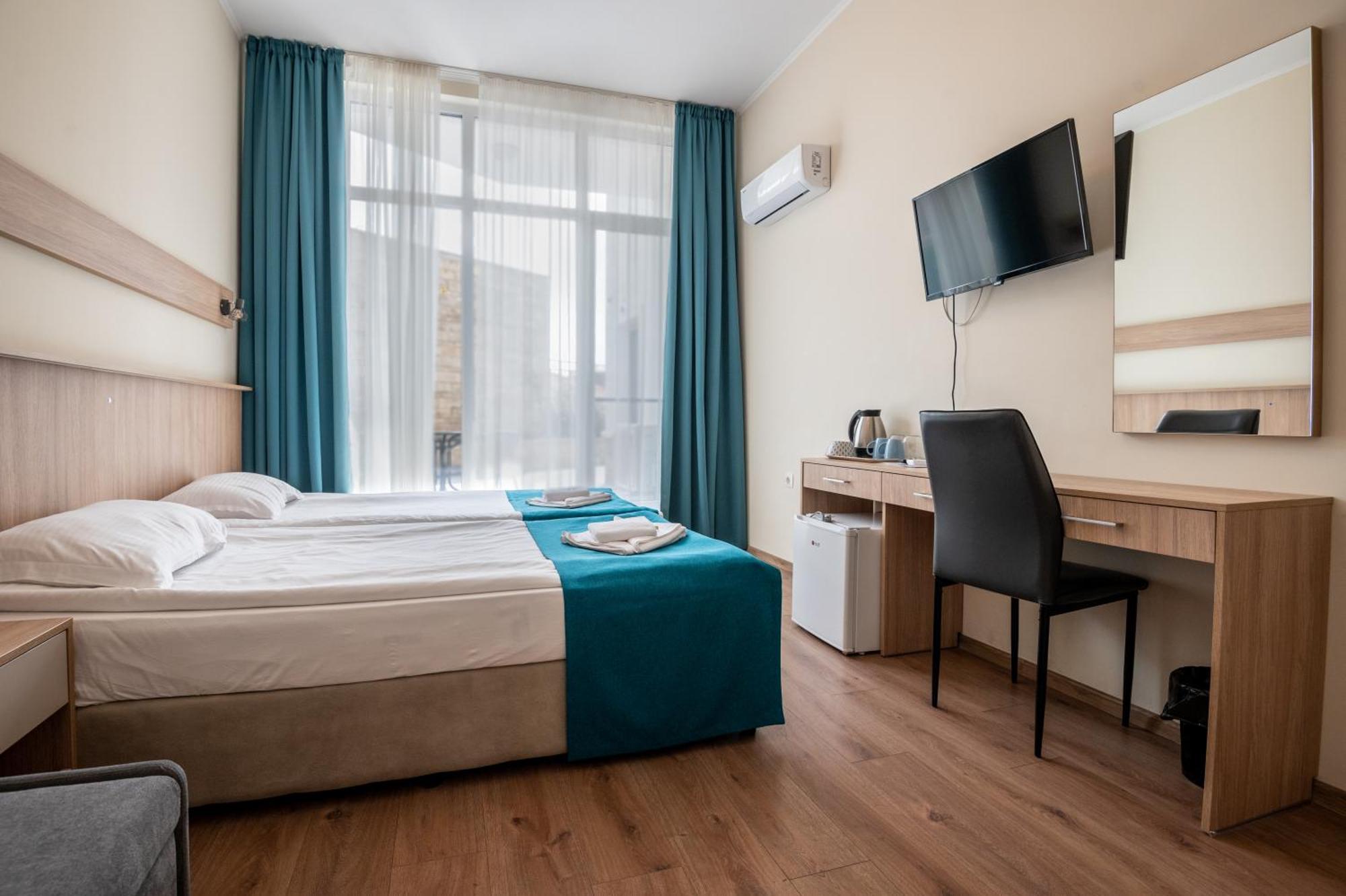 Hotel Samara Baltsjik Buitenkant foto