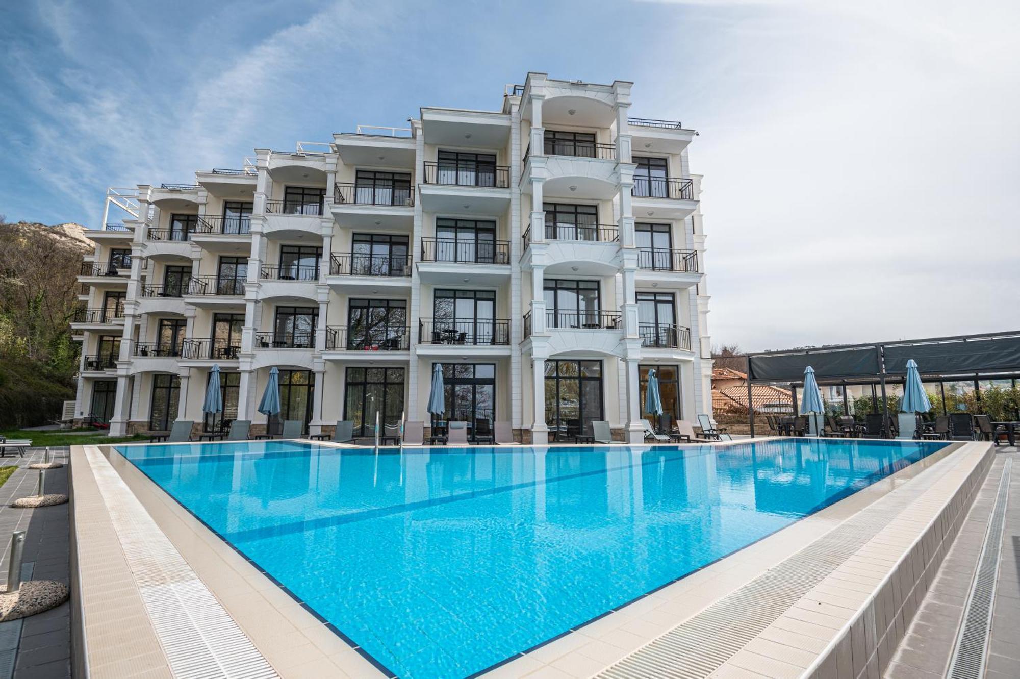 Hotel Samara Baltsjik Buitenkant foto